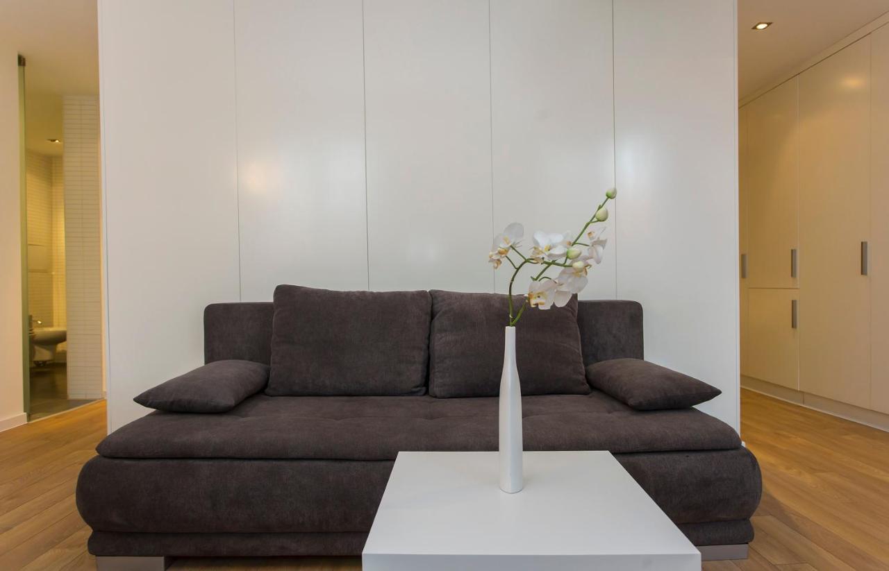 Modern Apartment In The City Center Sofia Eksteriør billede